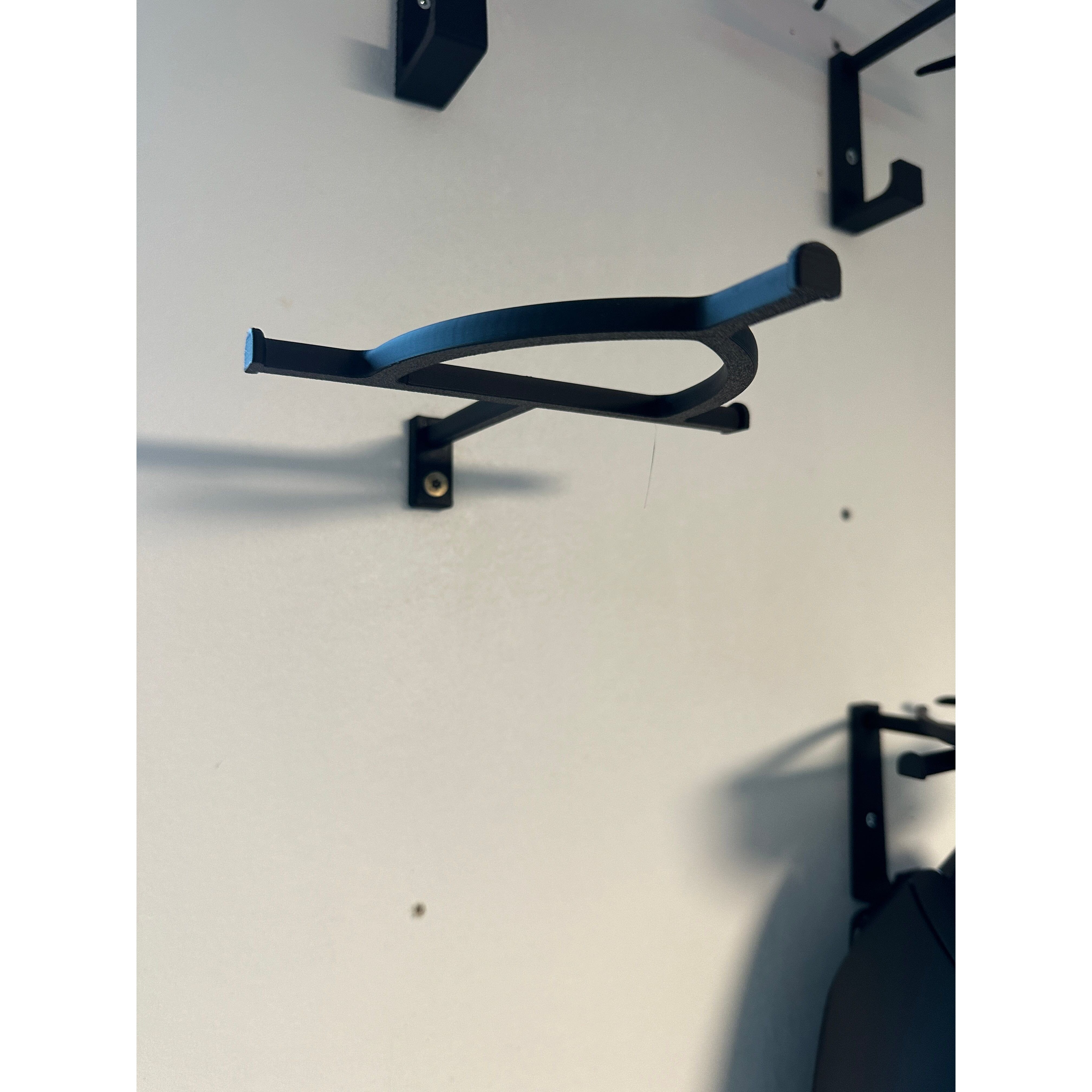 Glasses hanger